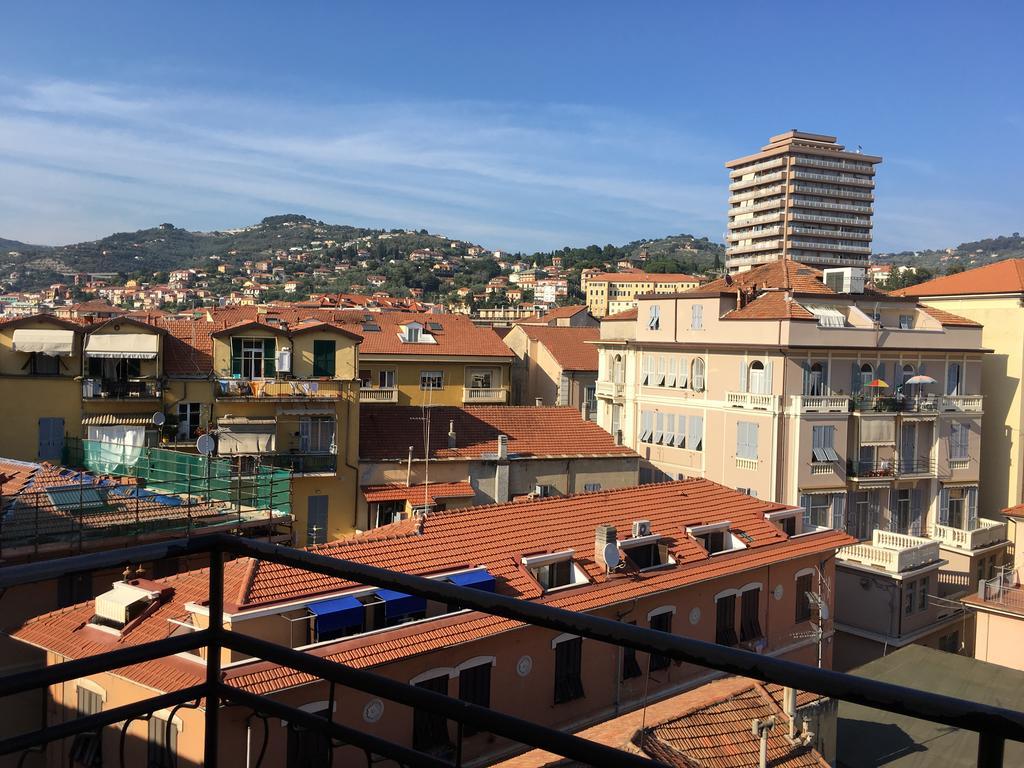 Nemo Apartamento Imperia Exterior foto
